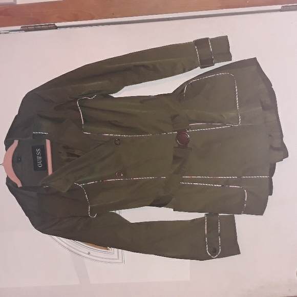 Rain coat - Picture 2 of 5